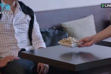 7e3c270fgw1ezbu6g1dm9g20a006ob2b.gif