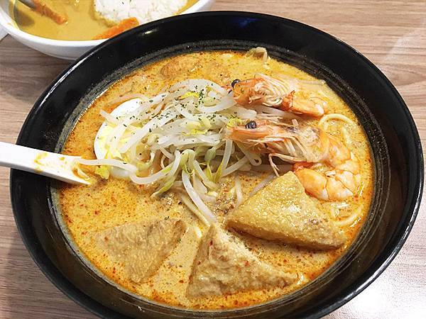 來碗Laksa 忠孝敦化站捷運出口美食 星加坡 馬來西亞風味 叻沙風味料理 招牌叻沙麵 濃郁蝦膏 椰漿湯頭4.jpg