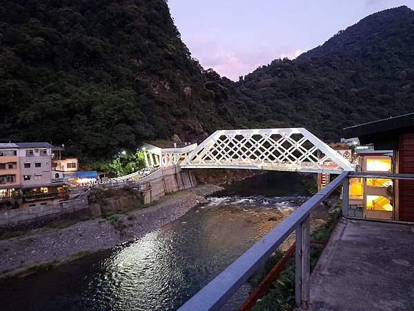 福山大羅蘭溪馬岸圳步道之新北烏來老街美食山豬肉香腸一日遊推薦_201002_126.jpg