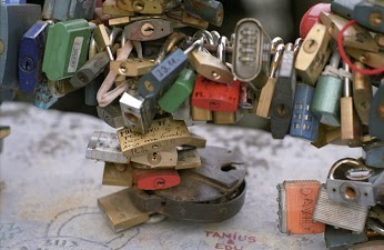 Love Locks, Prague.jpg