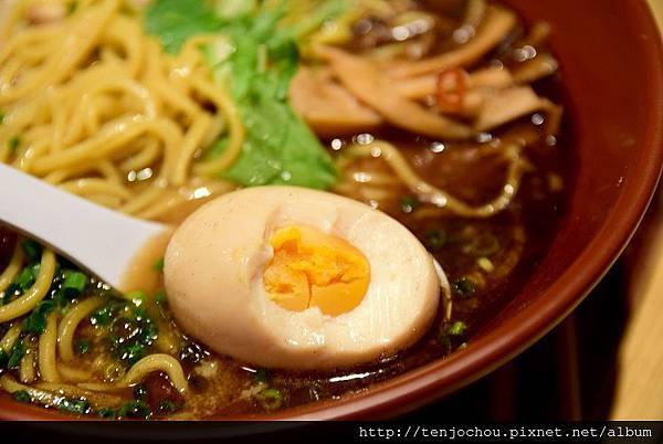 DSC_0755.JPG DSC_0755.JPG