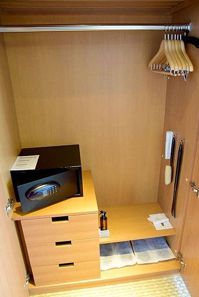 DSC_0025.JPG DSC_0025.JPG