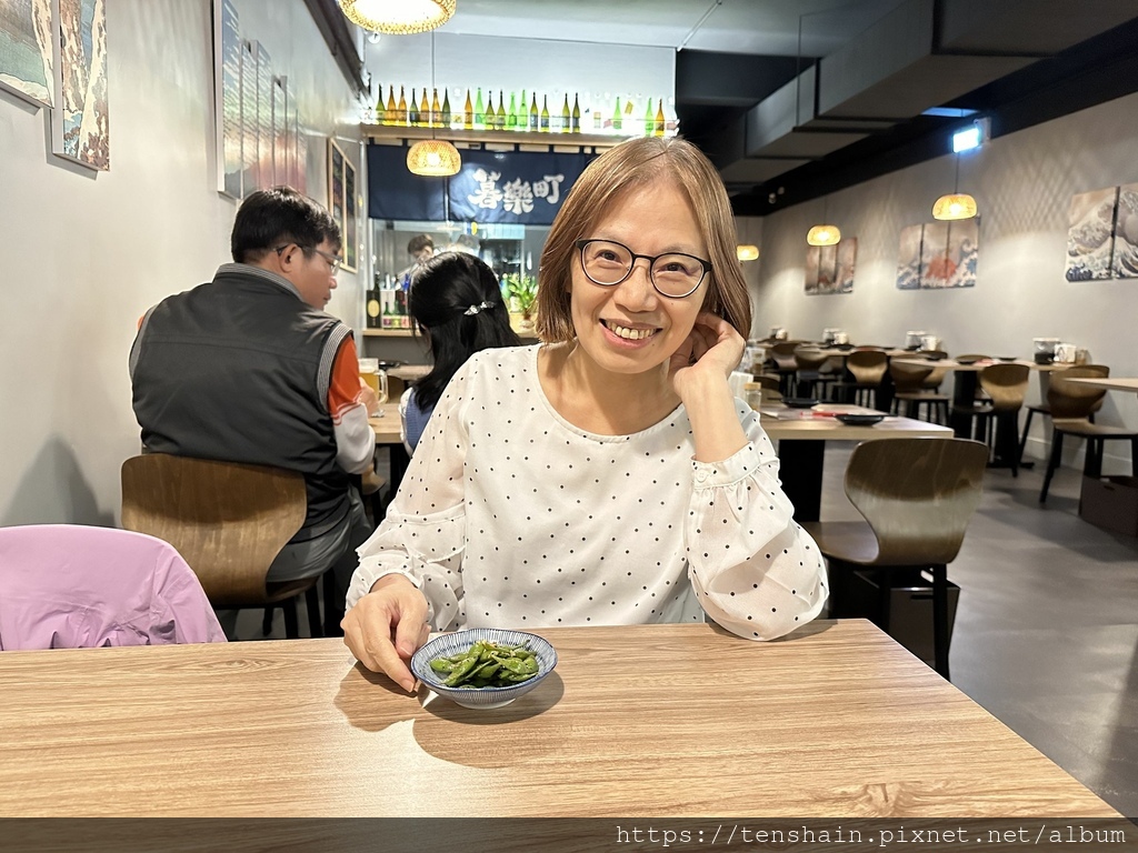 【板橋美食】暮樂町居酒屋 │ 暮色降臨時，可以讓你的心情和胃