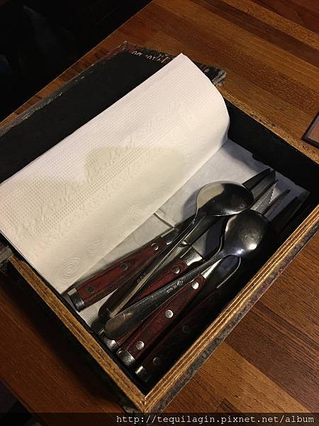 IMG_9136.jpg IMG_9136.jpg