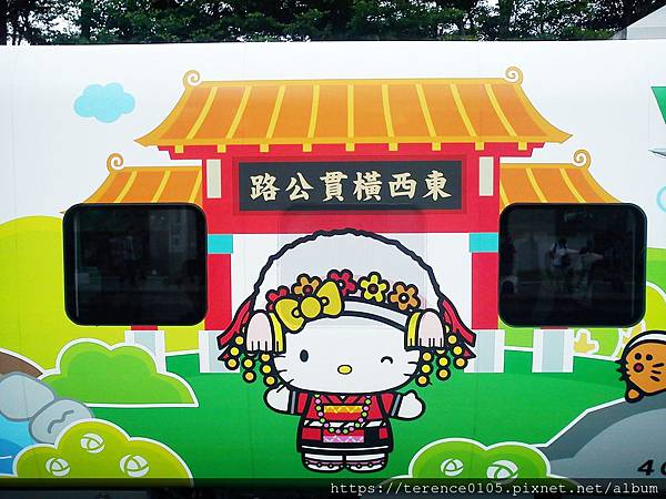 16TR_Kitty彩繪車A_8車04.JPG