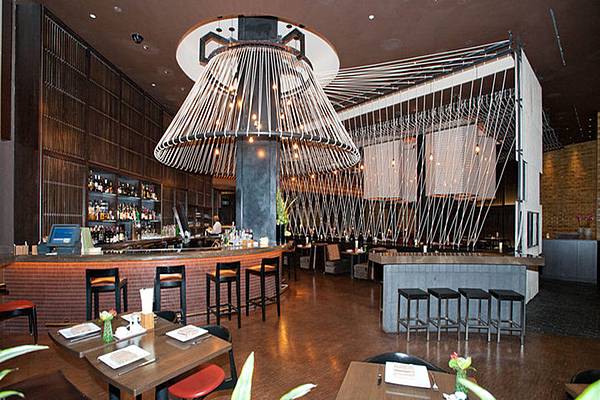 modern_restaurant_interior_design_with_thai_dining_experience_of_thai_restaurant_interior_design_1.jpg