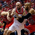 Mike Dunleavy, Taj Gibson, Marcin Gortat.jpg