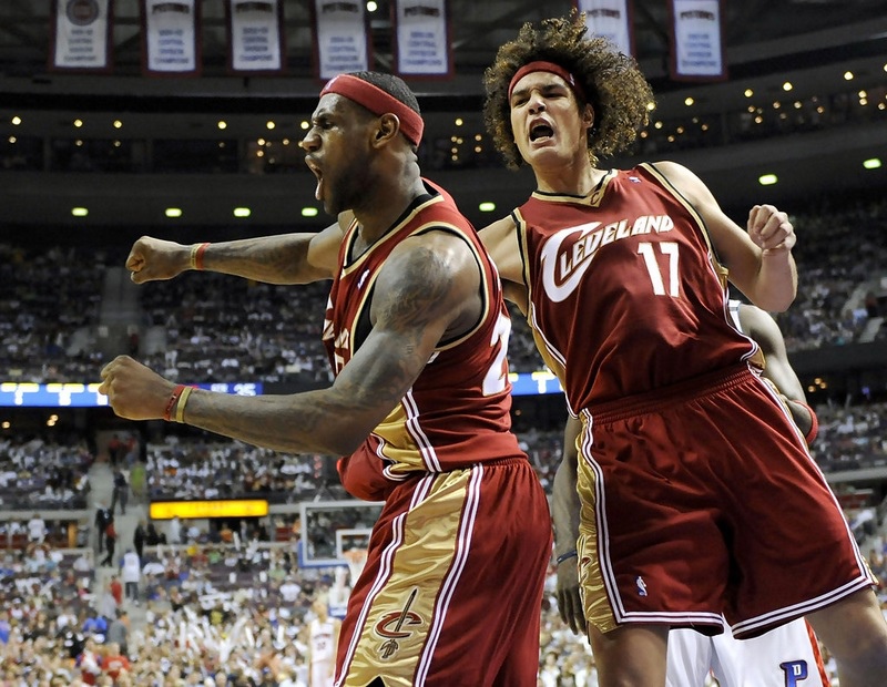 LeBron James, Anderson Varejao.jpg