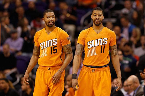 Marcus+Morris+Chicago+Bulls+v+Phoenix+Suns+Fiz9tFIwbpqx.jpg