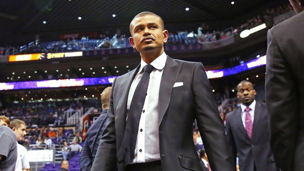 Earl Watson.jpg