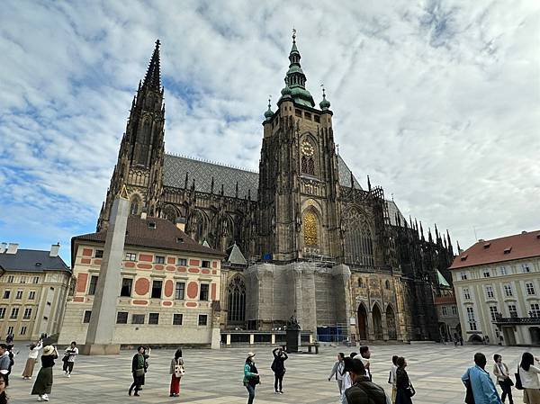 0811-10 布拉格第二庭院區與普拉茲堡與聖維特教堂St.