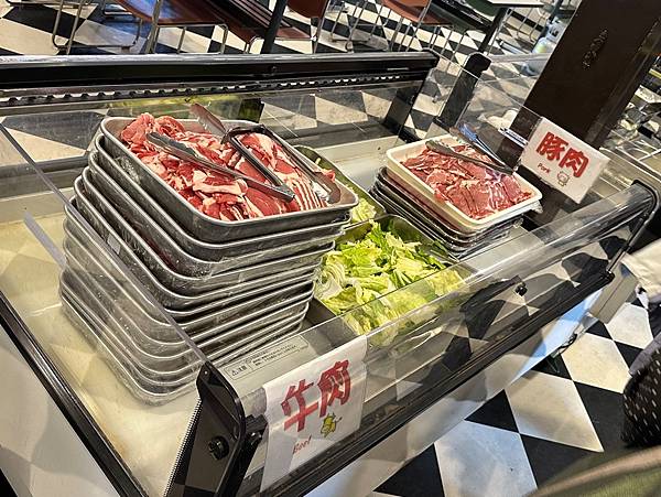 0522-001 尼克斯海洋公園的海豚海獅企鵝秀 0522-001 尼克斯海洋公園的海豚海獅企鵝秀