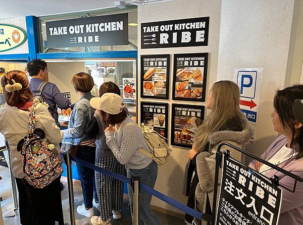 0522-001 尼克斯海洋公園的海豚海獅企鵝秀 0522-001 尼克斯海洋公園的海豚海獅企鵝秀