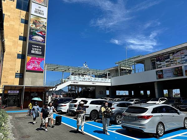 20250830-013 午餐 與 咖啡廳