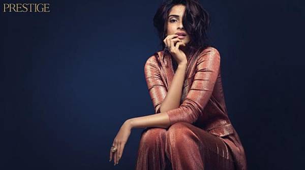 sonam-kapoor-sexy-hot-photoshoot-june-2014-hong-kong-prestige