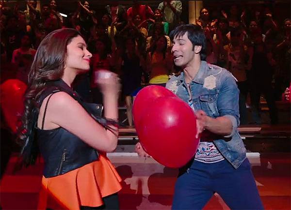 varun-dhawan-alia-bhatt-in-humpty-sharma-ki-dulhaniya_1401167722100