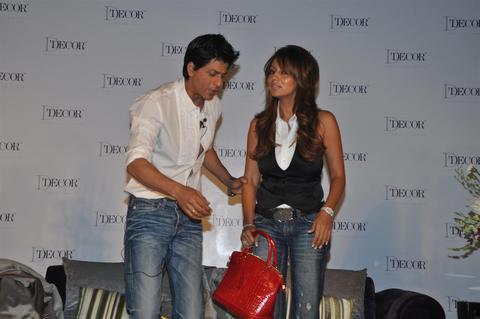 Shah_Rukh_Khan_Gauri_26Aug2010C.JPG