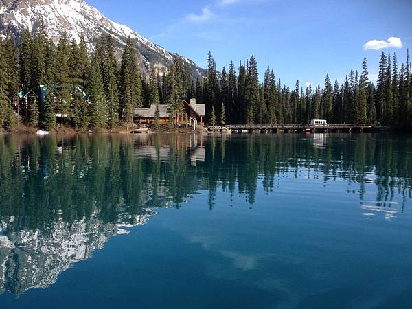我工作的地方--Emerald Lake Lodge.JPG