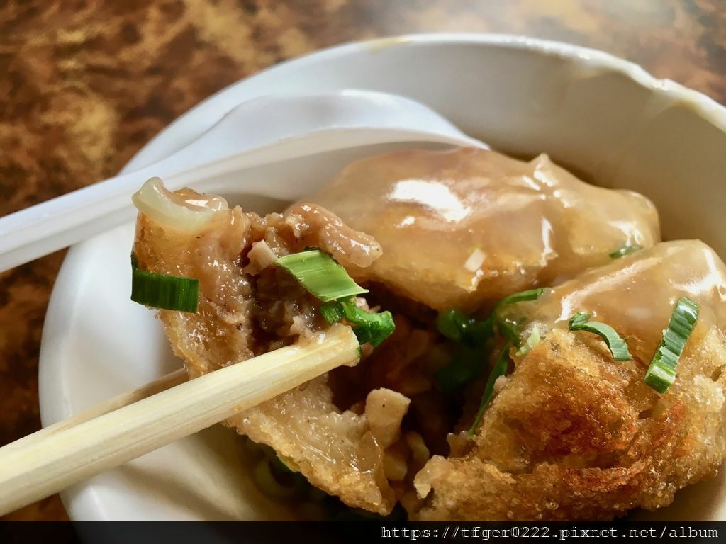 Fw: [食記] [台中北區]金黃酥香的吳記脆皮肉圓