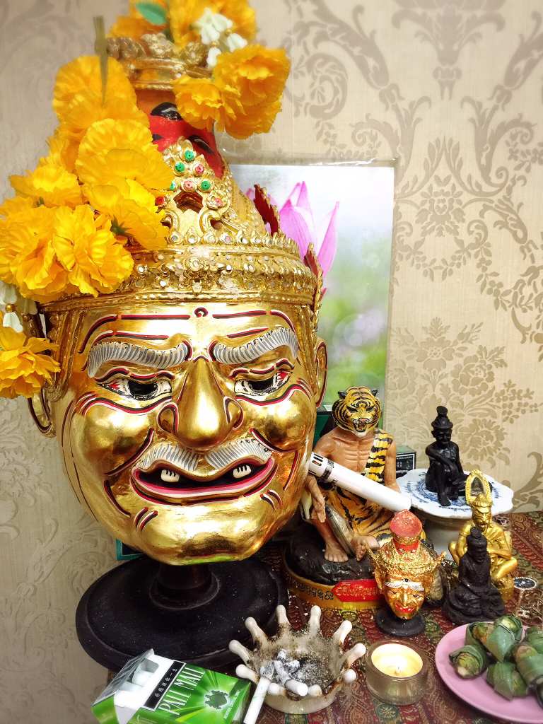 魯士的講解 泰寶貝佛舍 泰國正統佛牌聖物 法力刺符 泰國法事專門店 痞客邦