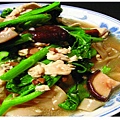 醬油炒河粉蓋芥蘭,豬肉.jpg