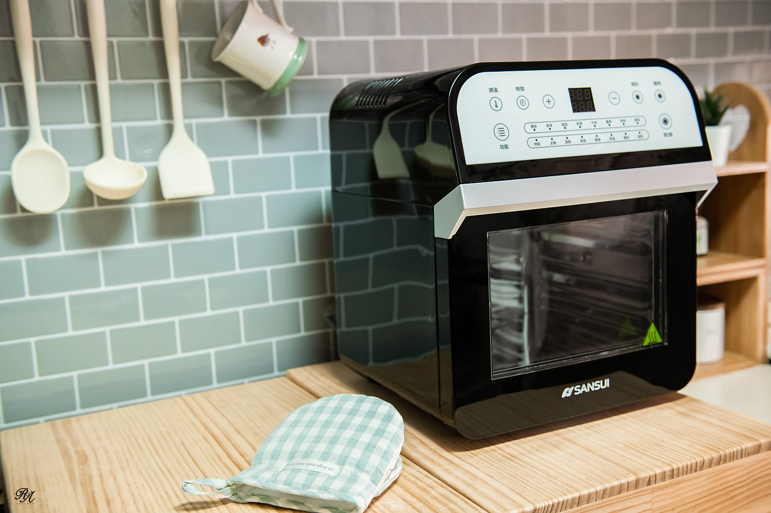 氣炸烤箱.jpg SANSUI 山水 12L旋風溫控智能氣炸烤箱SAF-553N 超好用的自動轉烤/不鏽鋼內膽 分享我的氣炸烤箱料理