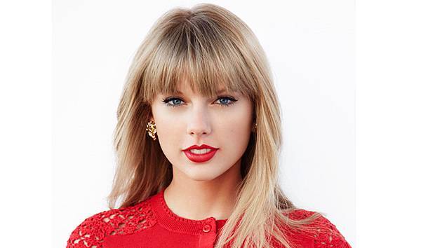 taylor-swift-presenting-jpg