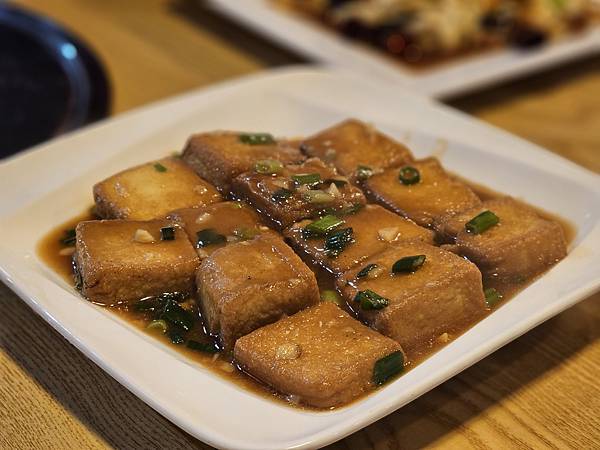 (胖樺食記)捷運公館站推薦餐廳「紅辣椒川菜館」/水煮魚酸菜魚