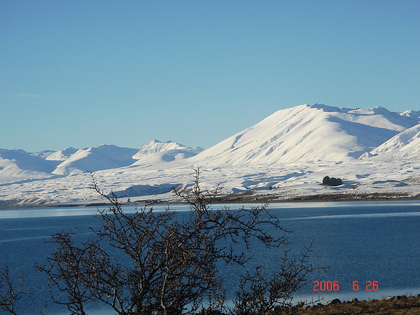 lake tekapo