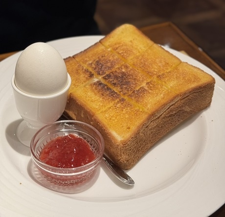 ☕ 珈琲茶館 集｜老東京的慢步調，在復古喫茶裡偷閒一杯 🍰