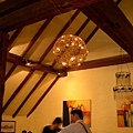 餐廳裡的燈