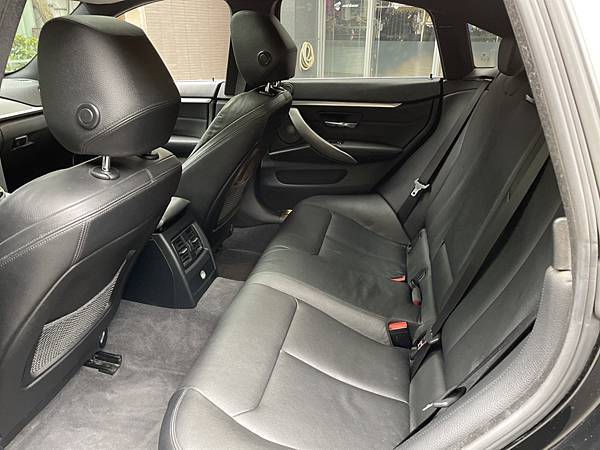 S__13189140 S__13189140