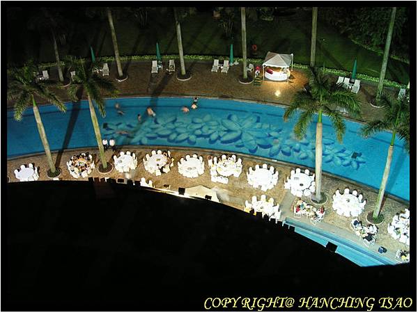 DSCN6040011-DAEWOO游泳池夜拍