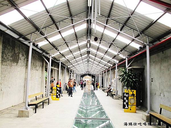 高雄必遊景點,高雄景點推薦,橋頭糖廠,十股文化園區,打鼓學校,煙囪劇場,高雄水中打鼓show_14