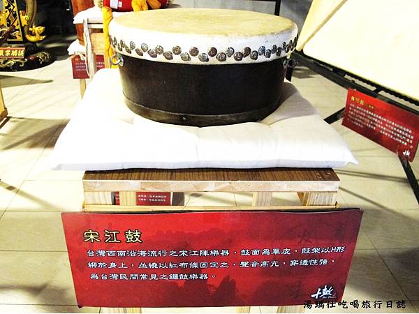 高雄必遊景點,高雄景點推薦,橋頭糖廠,十股文化園區,打鼓學校,煙囪劇場,高雄水中打鼓show_17