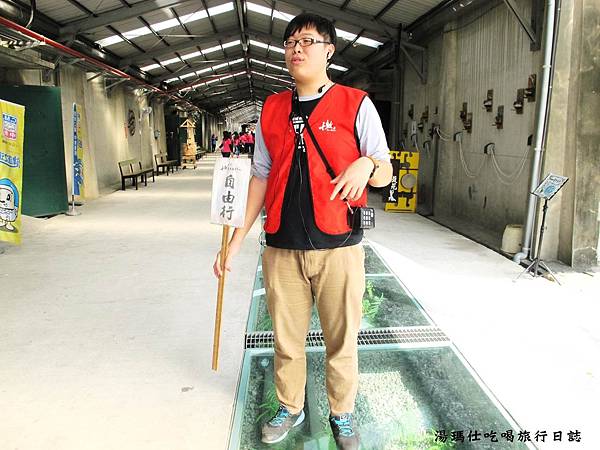 高雄必遊景點,高雄景點推薦,橋頭糖廠,十股文化園區,打鼓學校,煙囪劇場,高雄水中打鼓show_12