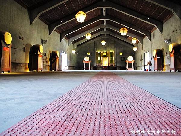 高雄必遊景點,高雄景點推薦,橋頭糖廠,十股文化園區,打鼓學校,煙囪劇場,高雄水中打鼓show_27