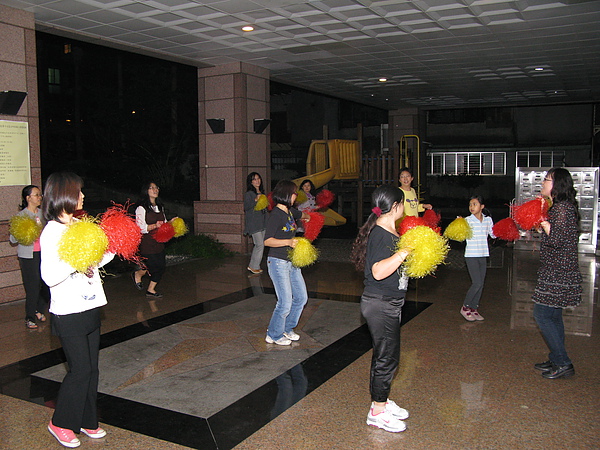 為啦啦隊就練習了兩個晚上