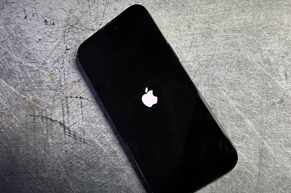 iphone-startup-apple-logo-2拷貝.png iphone-startup-apple-logo-2拷貝.png