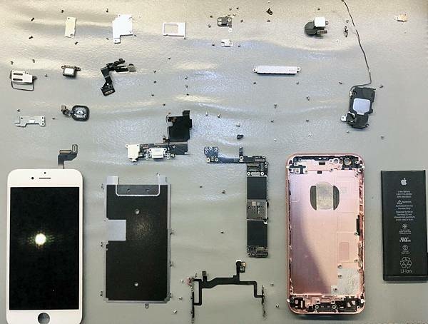 iPhone 手機泡水了！怎麼辦？