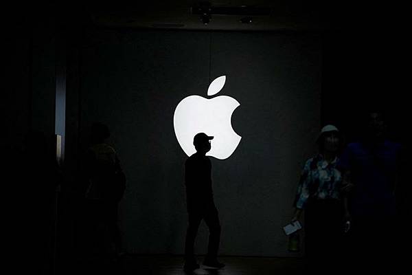 iPhone一直出現別人的 Apple ID怎麼回事? iPhone一直出現別人的 Apple ID怎麼回事?