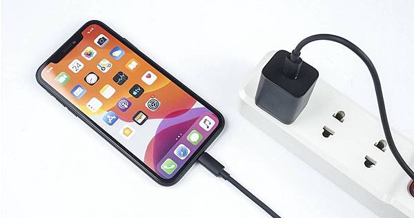 iPhone充電會發熱正常嗎？過熱時該如何處理？