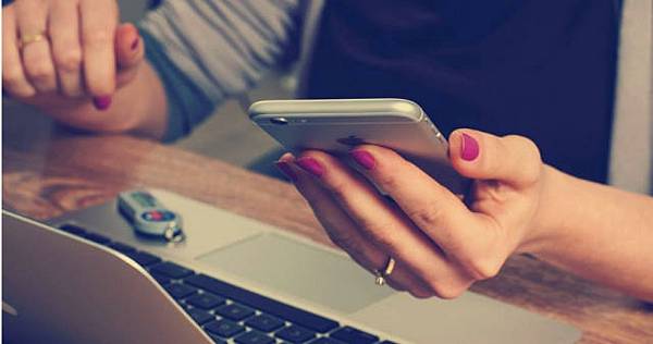 iPhone無故震動發生什麼原因? 教你自我檢測小妙招 iPhone無故震動發生什麼原因? 教你自我檢測小妙招