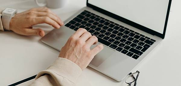 MacBook閃退問題解析：原因及修復方法