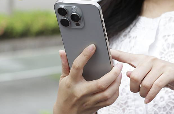 iPhone 拍照黑影怎麼解?試試這 些快速修復方法!