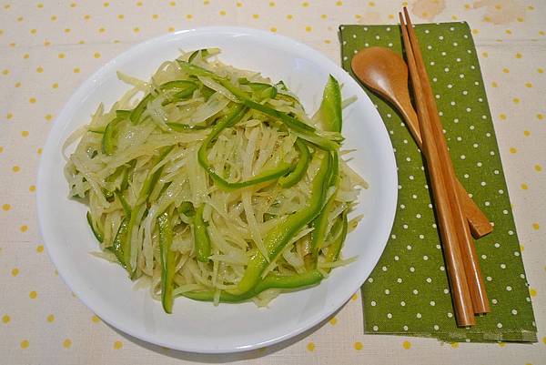 14042青椒土豆絲_004