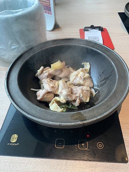 [臺北美食] 南港美食-石研室 爆炒石頭火鍋 - 南港中信店