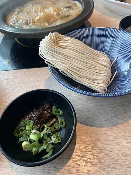 [臺北美食] 南港美食-石研室 爆炒石頭火鍋 - 南港中信店