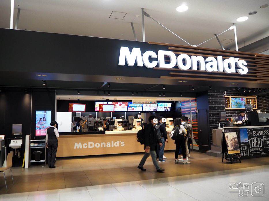 3-麥當勞 マクドナルド-関西国際空港店-グラコロ限定漢堡 (1).jpg