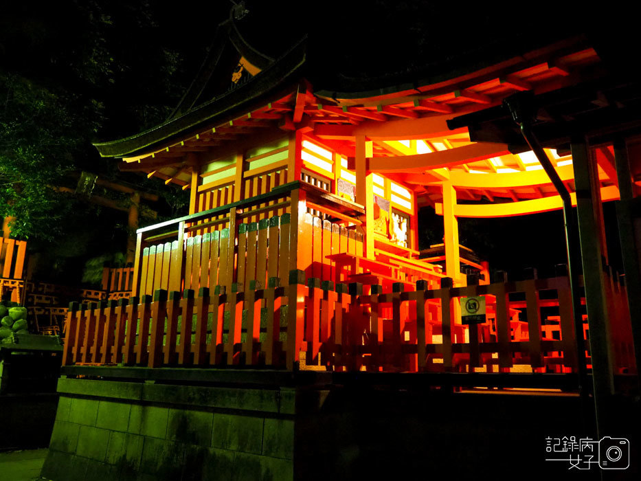 夜晚的伏見稻荷大社+千本鳥居 (32).JPG 夜晚的伏見稻荷大社+千本鳥居 (32).JPG